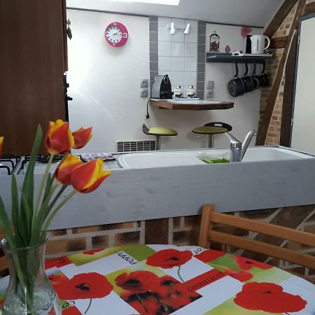 Fee Maison With Love Appartement Cuissai Exterior foto