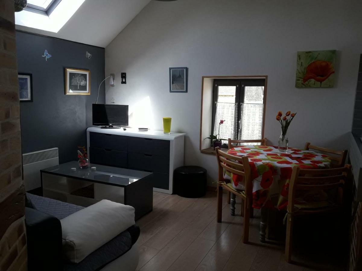 Fee Maison With Love Appartement Cuissai Exterior foto